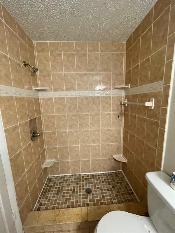 2201 CASCADES BLVD #302, Kissimmee, FL 34741