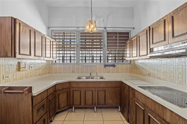10 Calle Ponce URB. PÉREZ MORRIS, San Juan, PR 00917