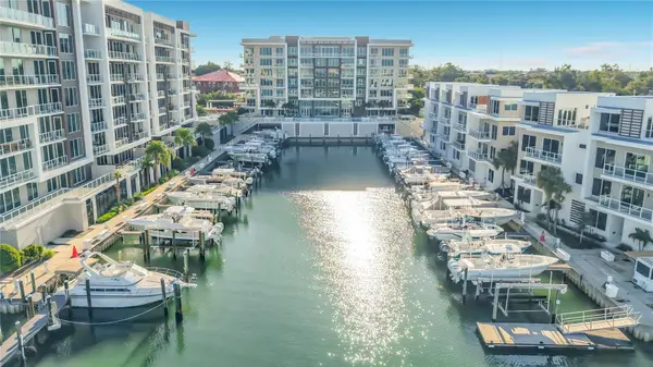 900 N OSCEOLA AVE #802, Clearwater, FL 33755