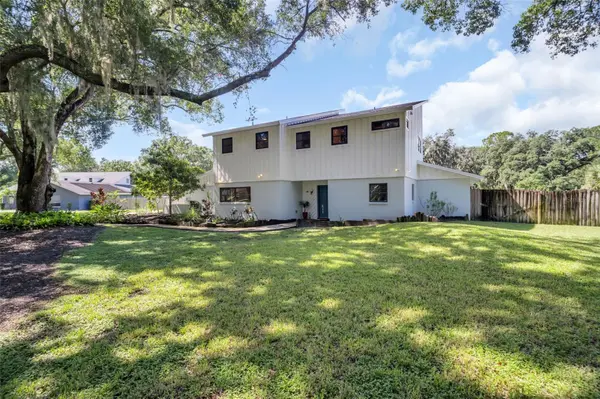 810 WARREN RD, Lutz, FL 33548