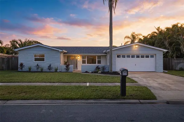 9276 79TH AVE, Seminole, FL 33777