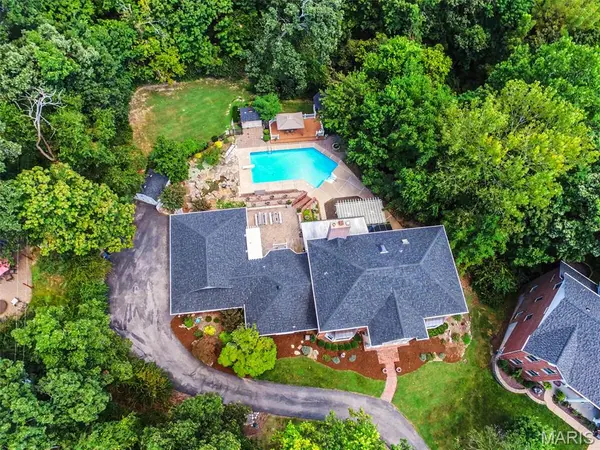 6202 Bluff Forest DR, Oakville, MO 63129