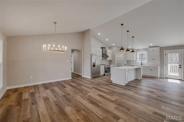 3403 Weatherby LN, Farmington, MO 63640