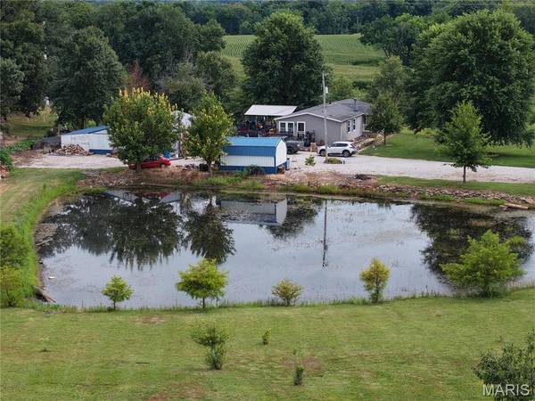 6360 Southfork RD, Red Bud, IL 62278