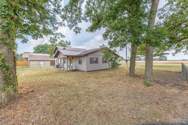 7252 Highway 51, Broseley, MO 63932