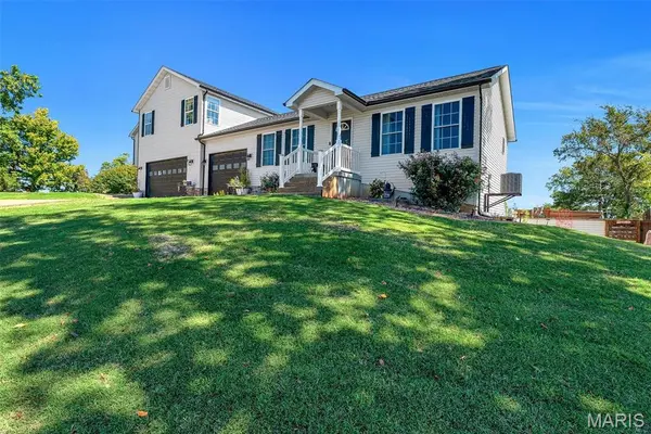496 Honeysuckle LN, Union, MO 63084