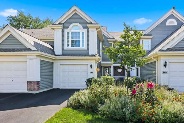 943 Little Falls CT #943, Elk Grove Village, IL 60007