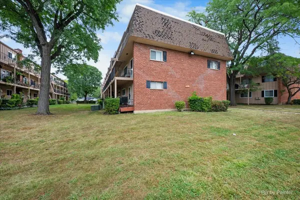 2508 Algonquin RD #2, Rolling Meadows, IL 60008