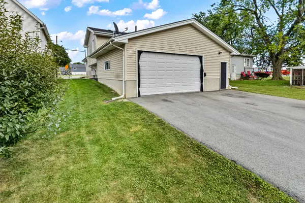 406 Dixie HWY, Beecher, IL 60401