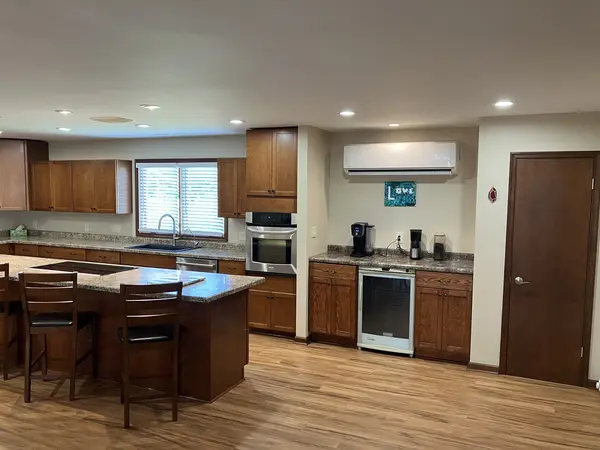 12268 Saraville RD, Marion, IL 62959