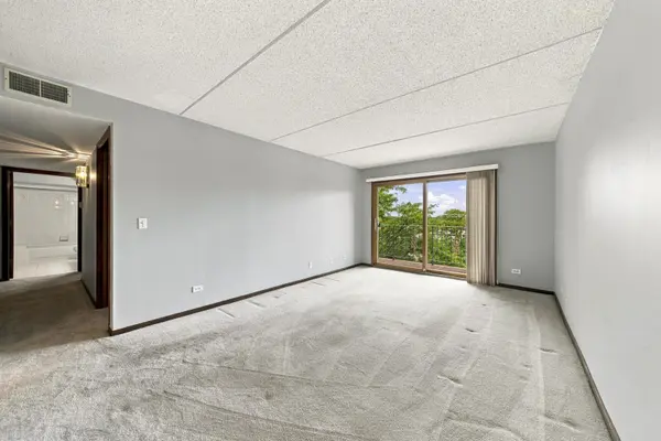 6530 W Irving Park RD #501, Chicago, IL 60634