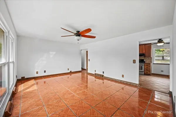 1218 Oakleaf AVE, Mchenry, IL 60051