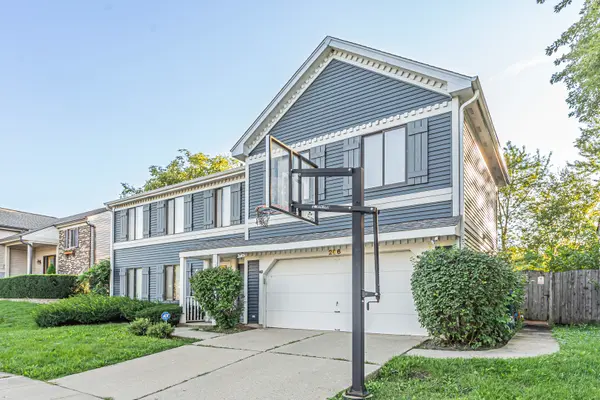 206 Albert DR, Vernon Hills, IL 60061