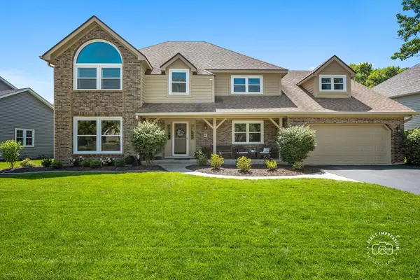 2440 Rio Grande CIR, Naperville, IL 60565
