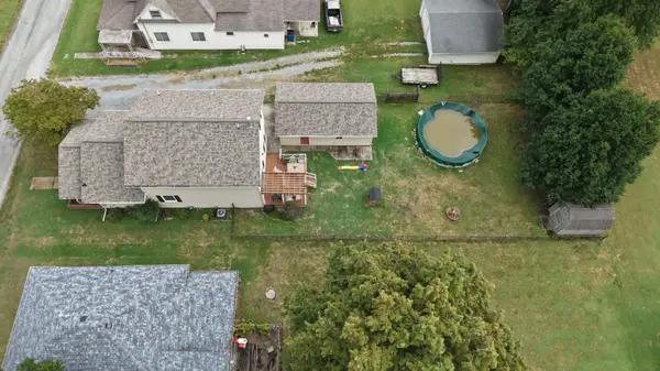 402 E Belleville AVE, Christopher, IL 62822