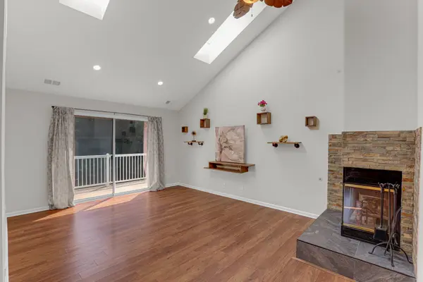353 COVINGTON TER, Buffalo Grove, IL 60089