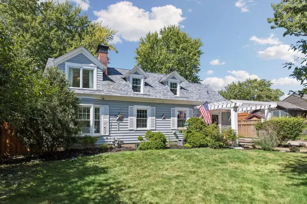 1789 Asbury ST, Falcon Heights, MN 55113