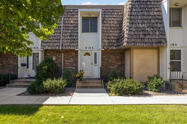 6186 Golden Valley RD, Golden Valley, MN 55422
