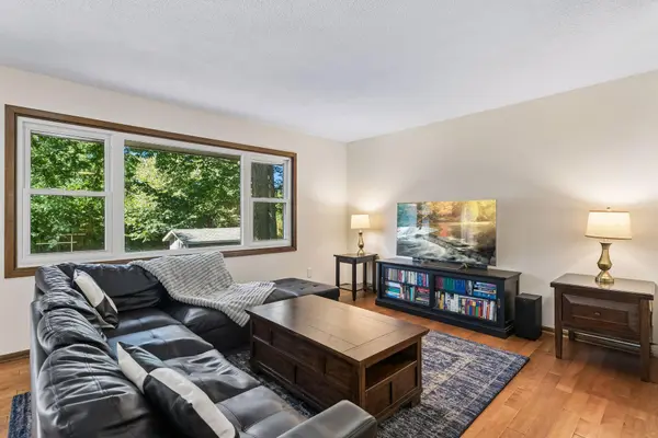 1755 Ithaca LN N, Plymouth, MN 55447