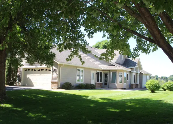 1206 Mckusick Road LN N, Stillwater, MN 55082