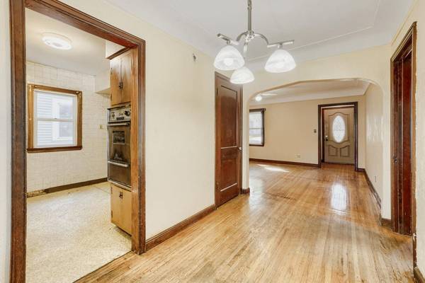 1084 Gorman AVE, West Saint Paul, MN 55118