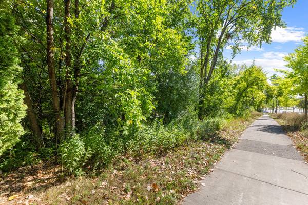 1817 Stinson Pkwy, Minneapolis, MN 55418