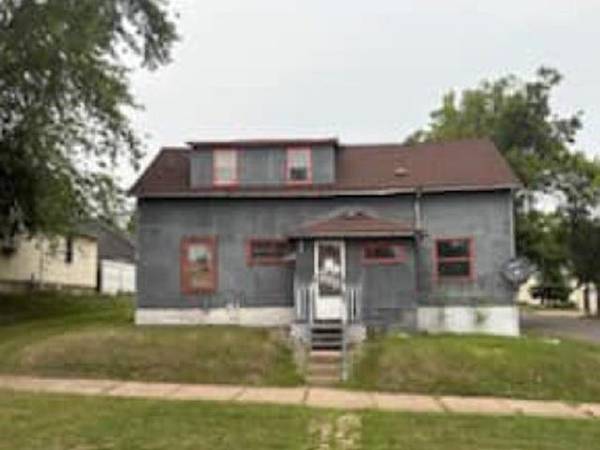 701 14th ST N, Virginia, MN 55792