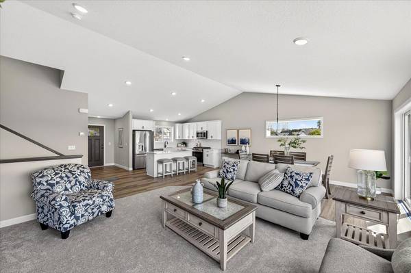 1422 Woods RD NE, Isanti, MN 55040