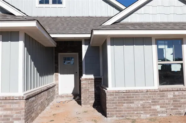804 Nimblewill LN, Choctaw, OK 73020