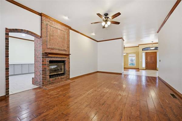 13513 Green Cedar LN, Oklahoma City, OK 73131