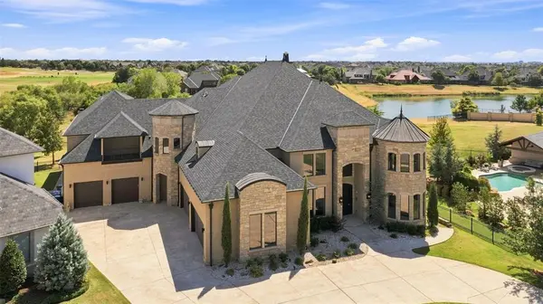 17804 Blue Heron CT, Edmond, OK 73012