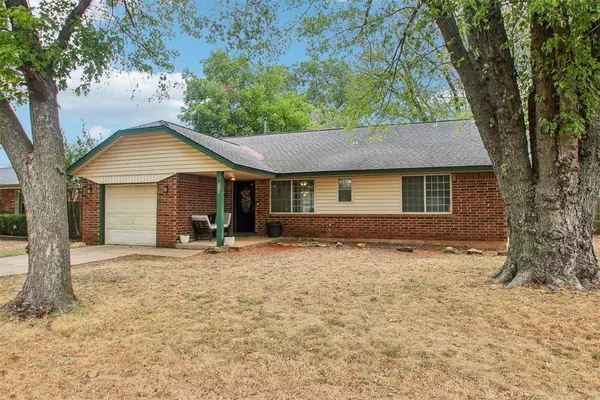509 Riverview DR, Noble, OK 73068