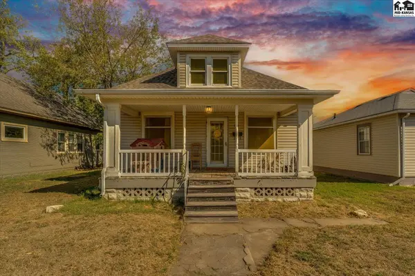 314 W 15 Ave, Hutchinson, KS 67501