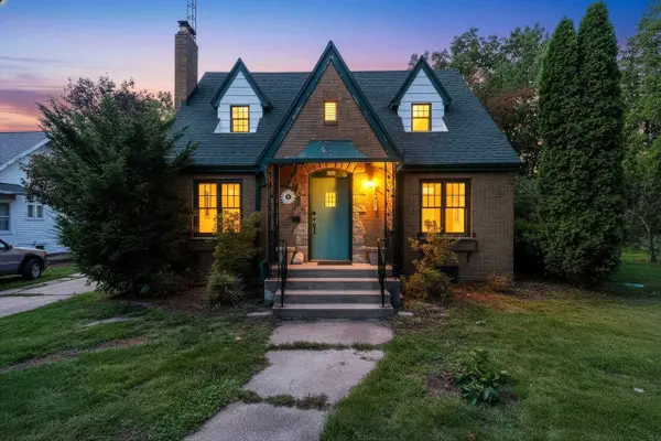 153 N MAIN ST, Clintonville, WI 54929