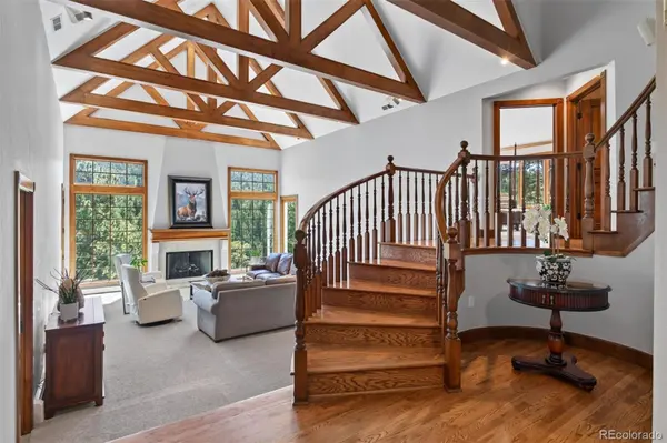 22594 Treetop LN, Golden, CO 80401