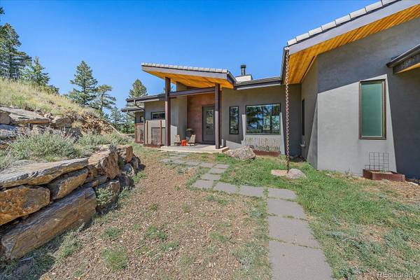 28645 Summit Ranch DR, Golden, CO 80401
