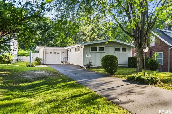 2085 W ELDORADO ST, Decatur, IL 62522