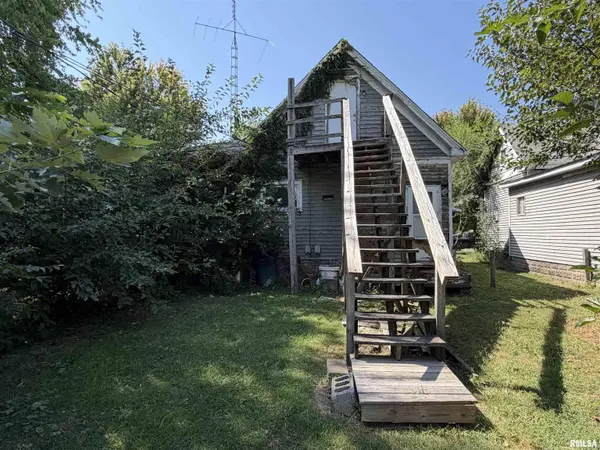 926 N 3RD ST, Springfield, IL 62702