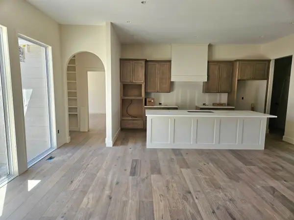 2530 N Emerald Ct, Andover, KS 67002