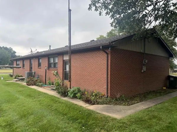 411 E 2nd, St John, KS 67676