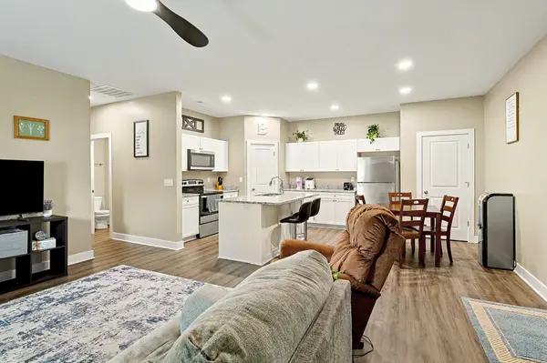 5227 N Cypress, Bel Aire, KS 67220