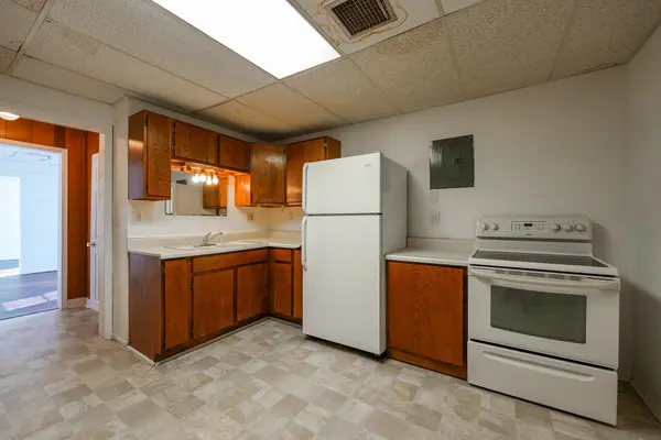 126 S Gordy St, El Dorado, KS 67042