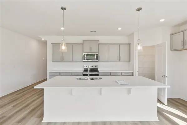 2049 Halton Oaks DR, Spartanburg, SC 29303