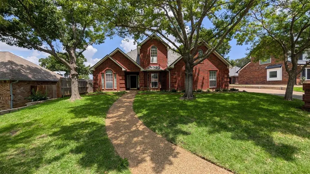 7525 Brentwood Court, North Richland Hills, TX 76182