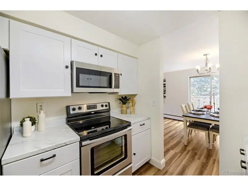 81 Newark #D, Aurora, CO 80012