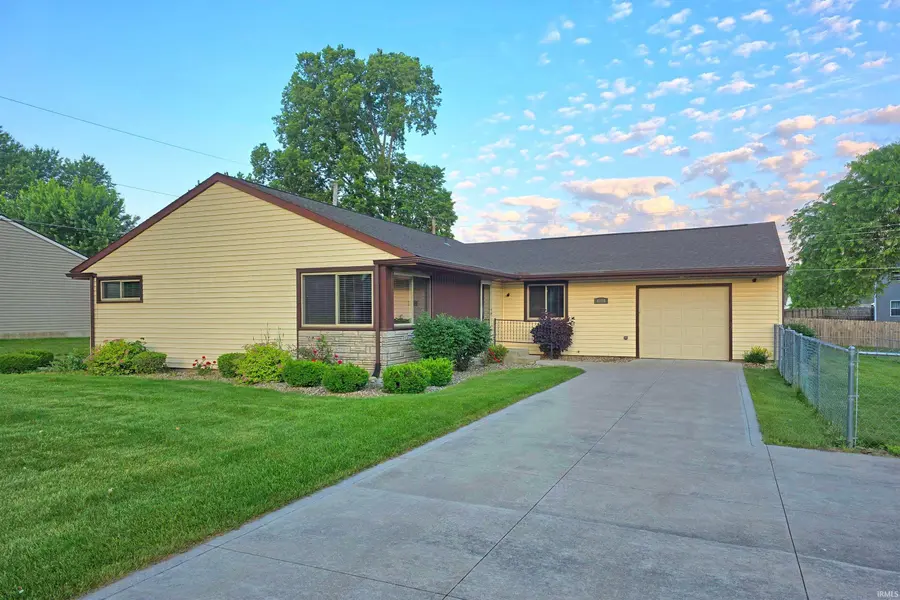 4814 Ashwood DR, Fort Wayne, IN 46809