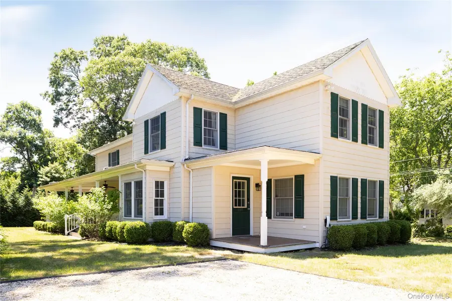 185 Maiden LN, Mattituck, NY 11952