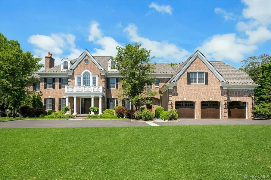 8-10 Championship DR, Mamaroneck, NY 10543