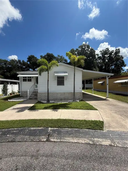 6100 62ND AVE N #15, Pinellas Park, FL 33781