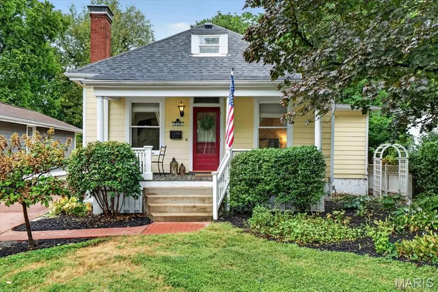 729 Atalanta AVE, St Louis, MO 63119